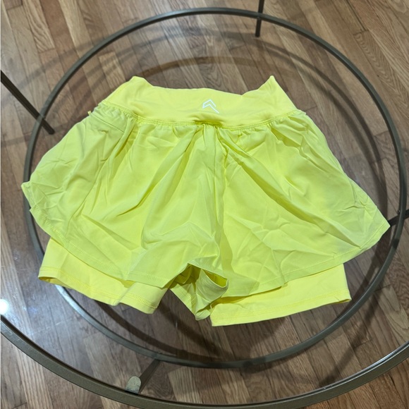 oner active unified double layer shorts in lemon yellow - Picture 8 of 9